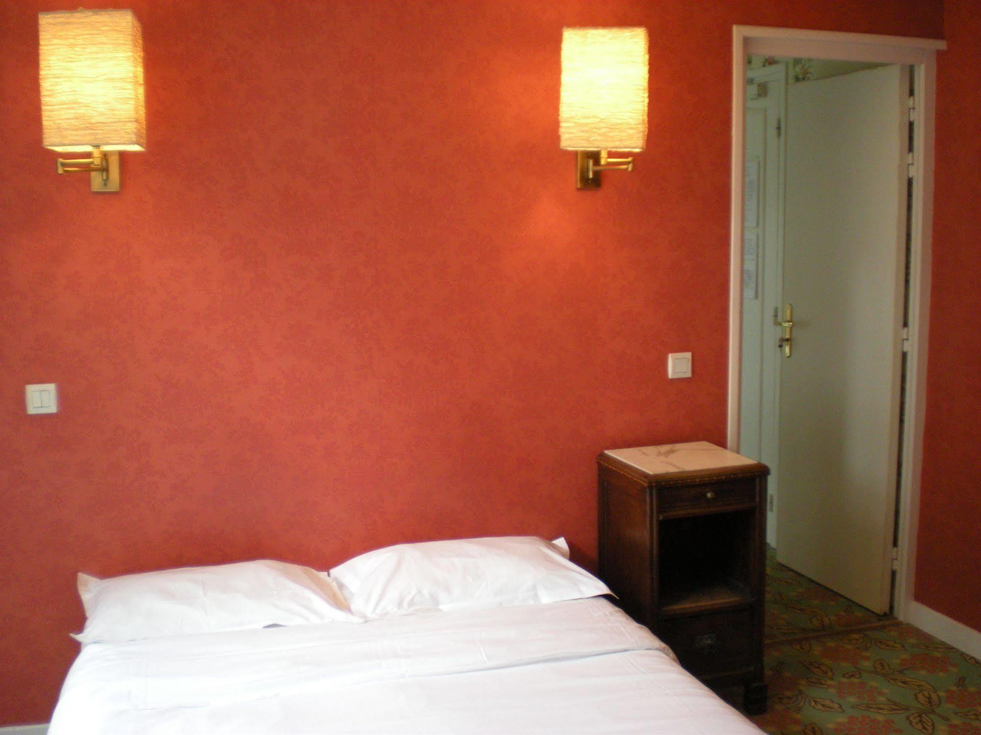 Hotel Richelieu Кале Екстериор снимка